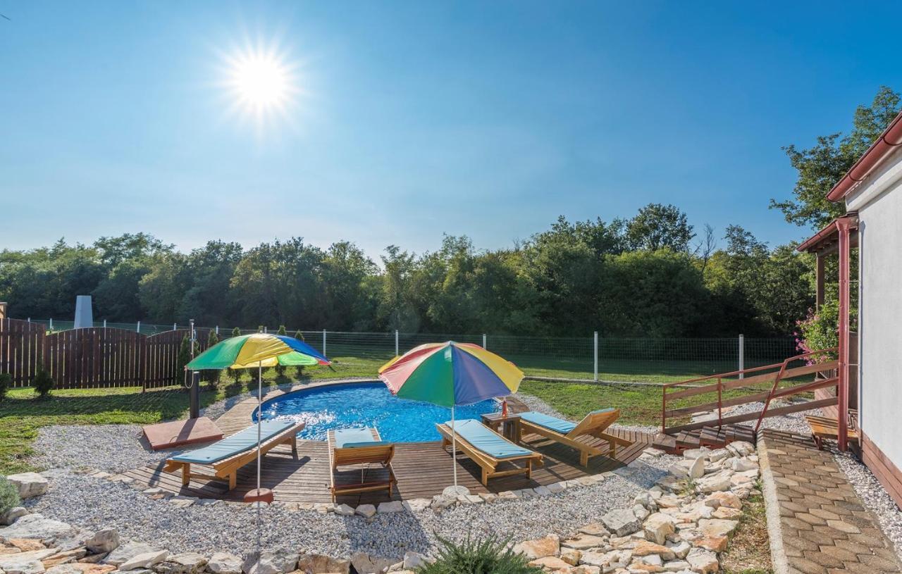 Holiday Park Village Jelovci Kringa Exterior photo
